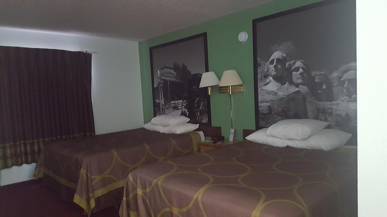 Super 8 By Wyndham Airport I90 Hotel Sioux Falls Eksteriør billede