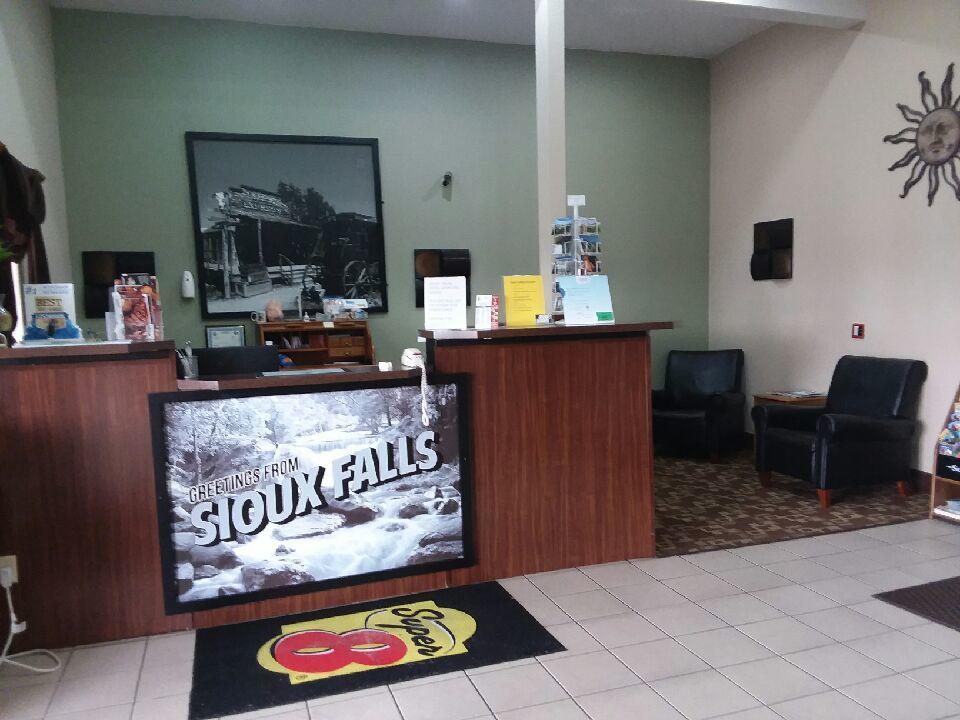 Super 8 By Wyndham Airport I90 Hotel Sioux Falls Eksteriør billede